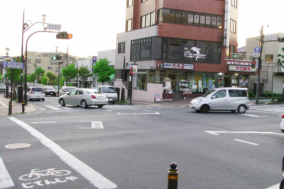 駅西交差点